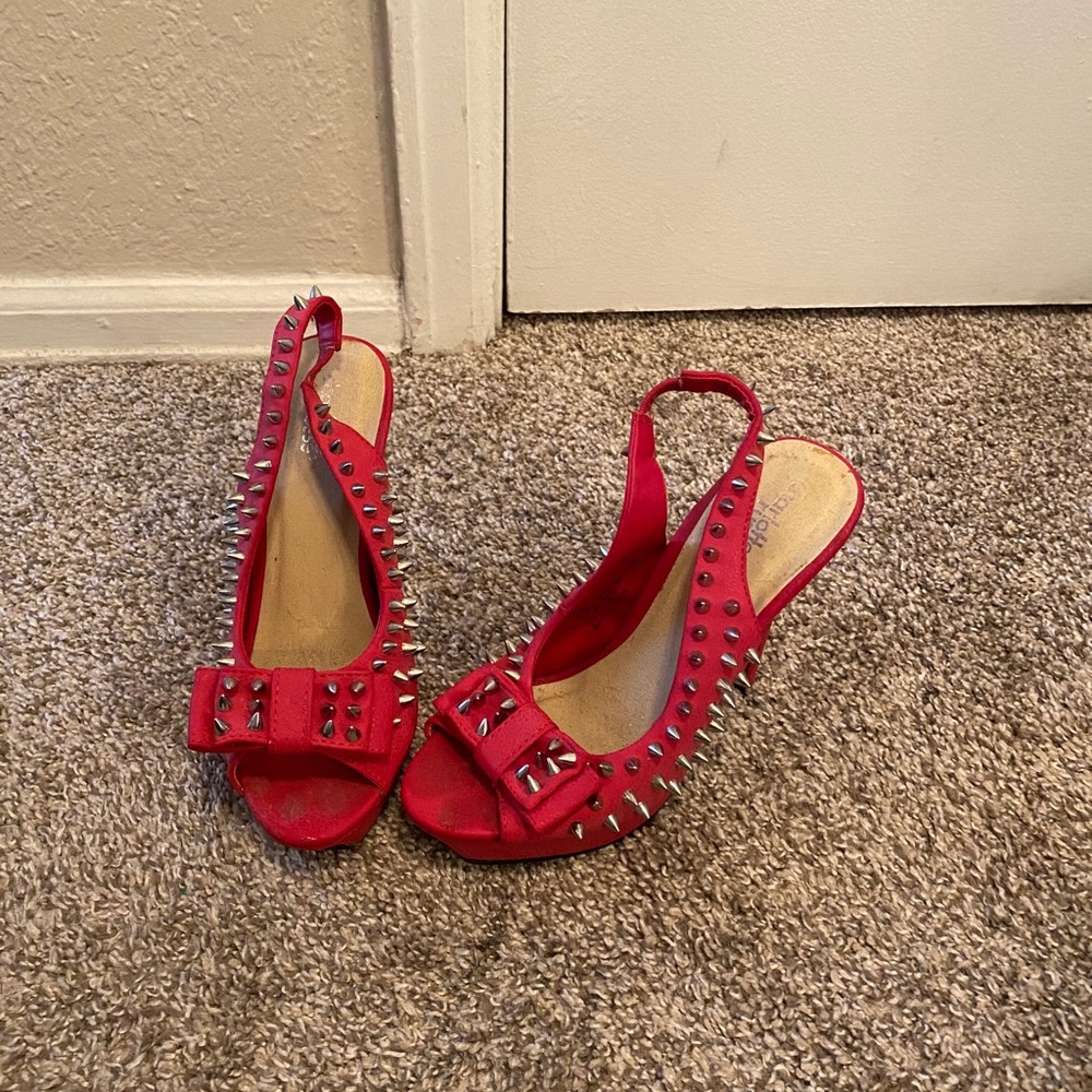Cute Spike Heels Stud Stilettos